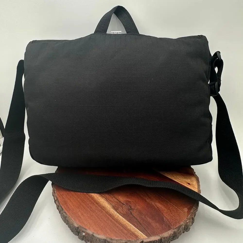 Carhartt RipStop Messenger Bag Black EUC Water Repellent Laptop Sleeve CB02734